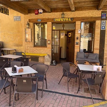 Hostal Sahagun Hotel Екстериор снимка