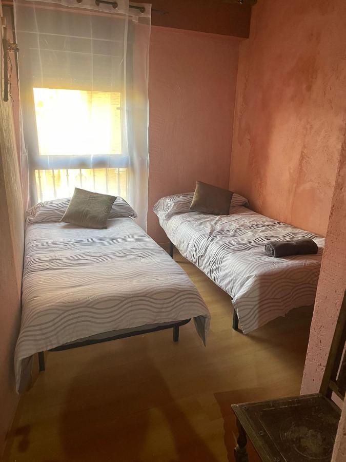 Hostal Sahagun Hotel Екстериор снимка