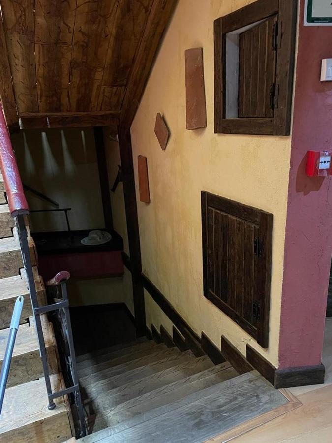Hostal Sahagun Hotel Екстериор снимка