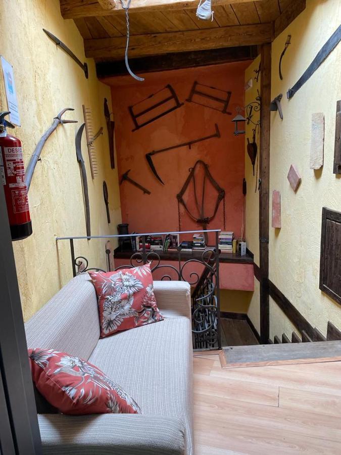 Hostal Sahagun Hotel Екстериор снимка